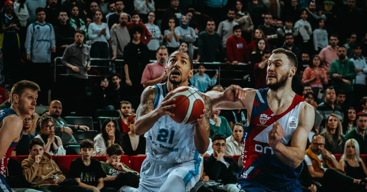 Les meilleures stratégies pour optimiser votre jeu au basketball
