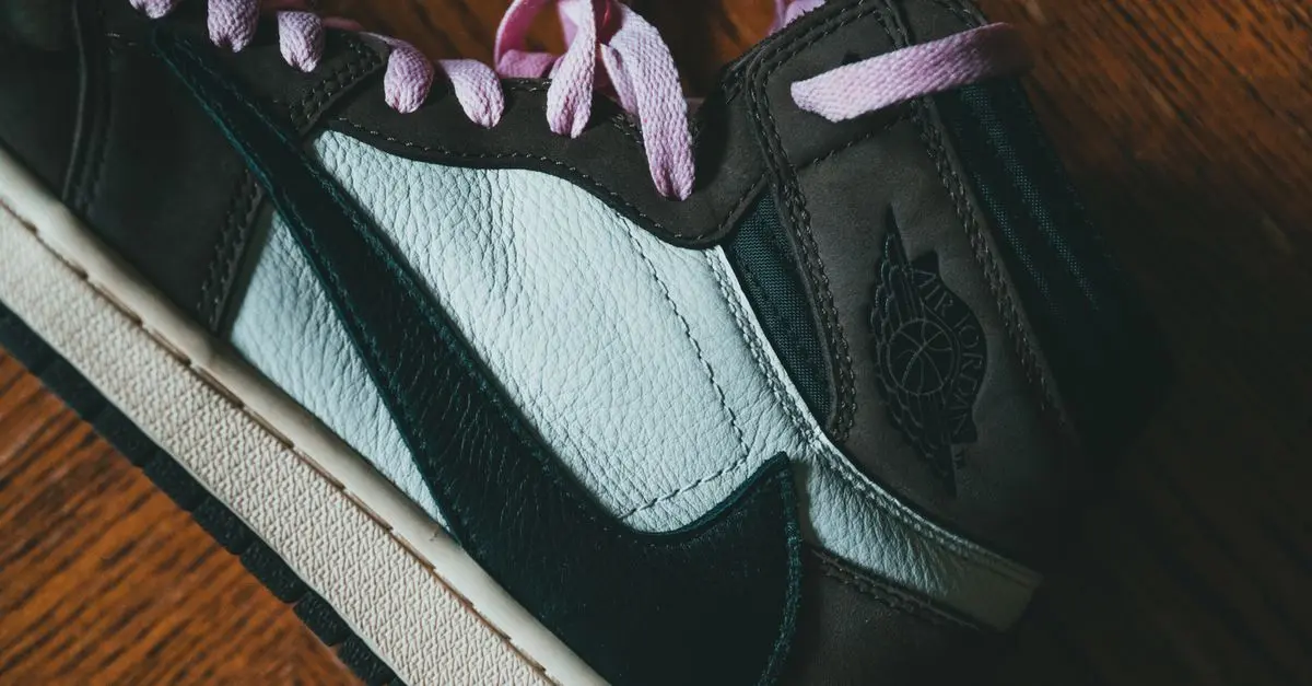 Techniques d'entretien pour des baskets en cuir