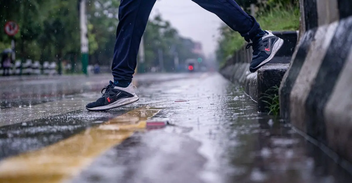 Comment protéger ses baskets de la pluie