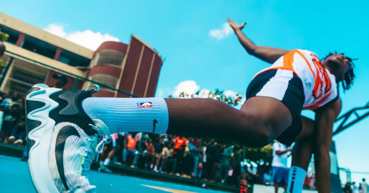 Comment choisir des baskets adaptées à la pratique du basket