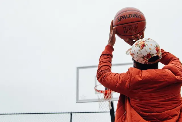 Comment choisir des baskets idéales pour le basketball