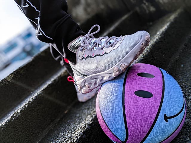 Comment bien choisir ses baskets pour le basketball